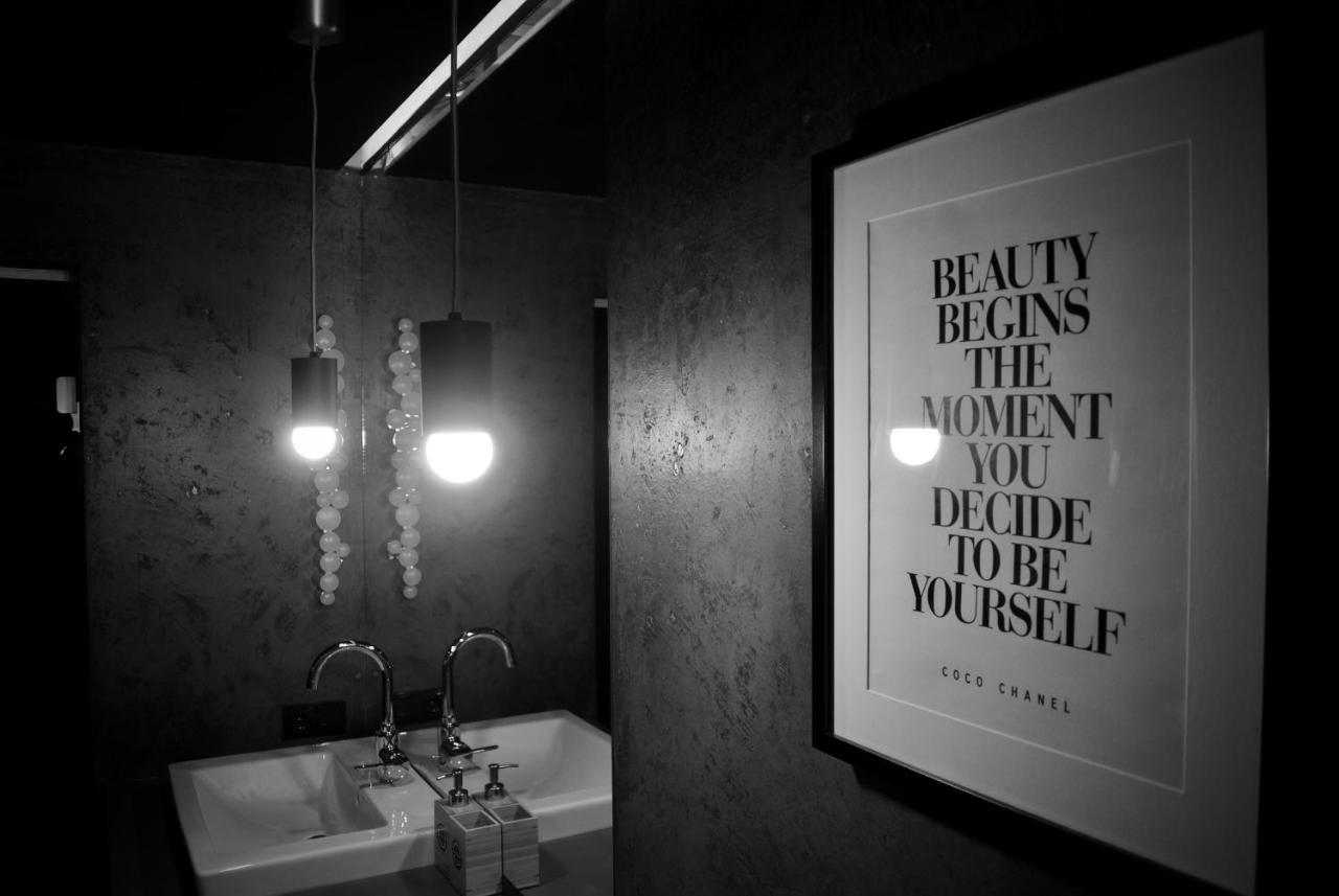 Double Room with Balcony,1538805169:JPEG