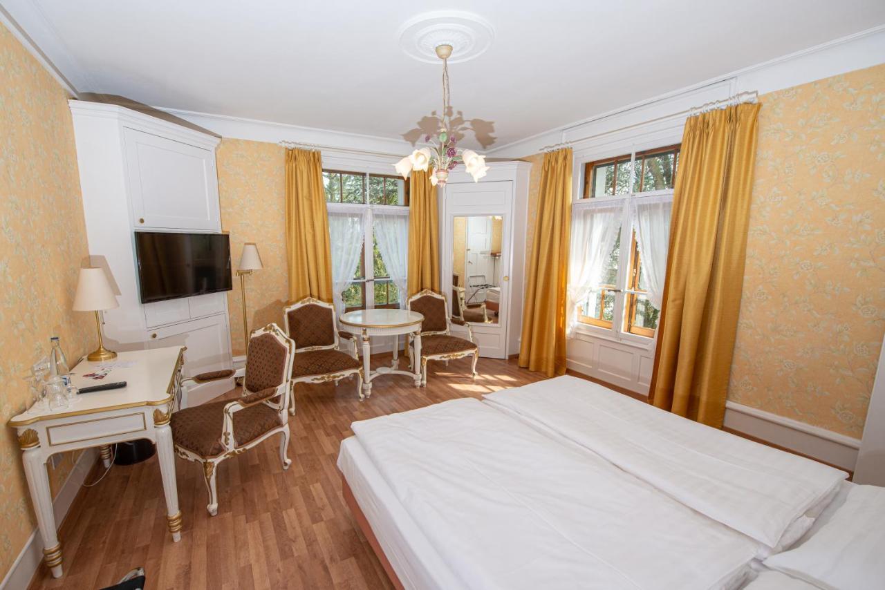Standard Double Room,705230830:JPEG