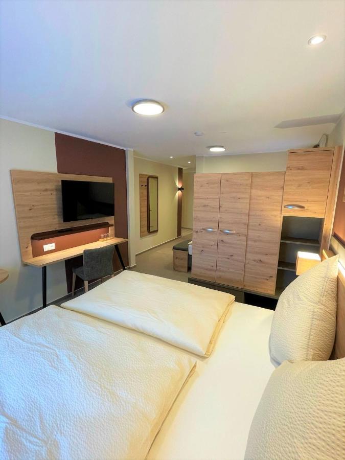 Double Room,1091401155:JPEG