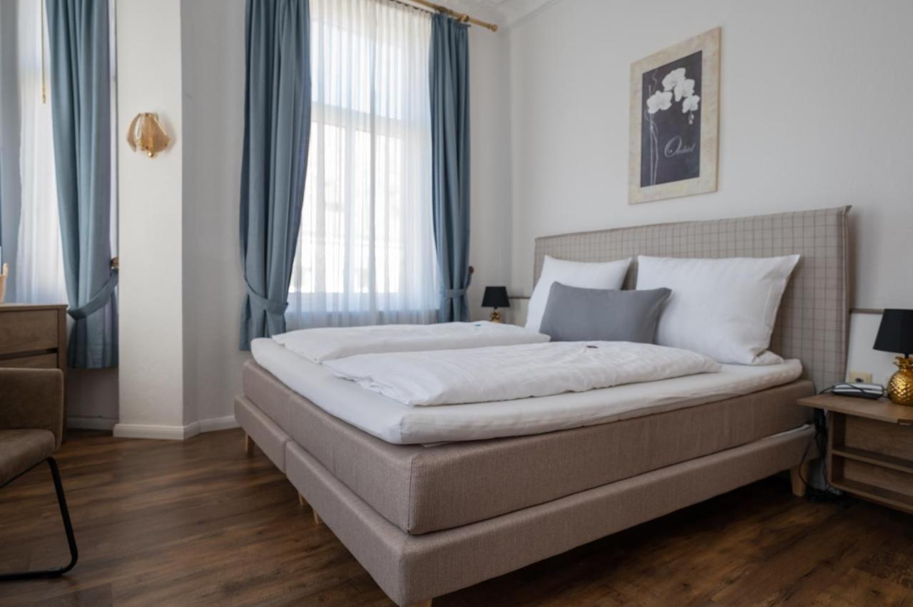 Double Room,1111849140:JPEG