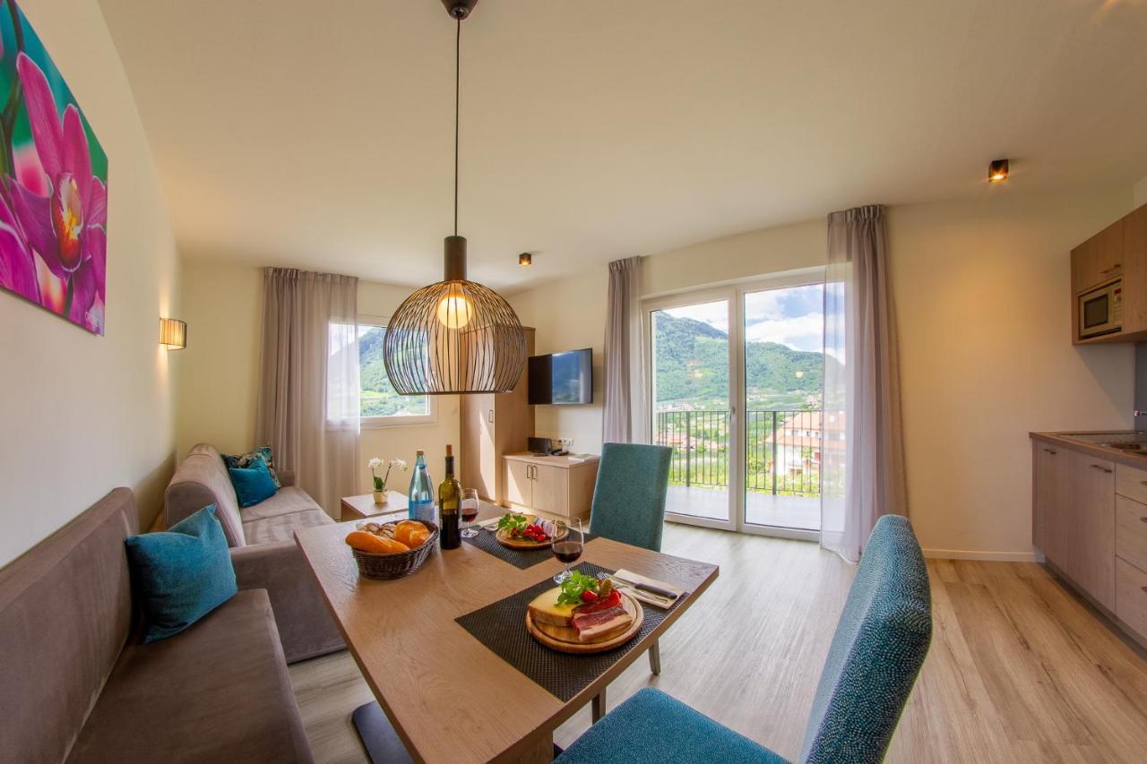 One-Bedroom Apartment,1114764432:JPEG
