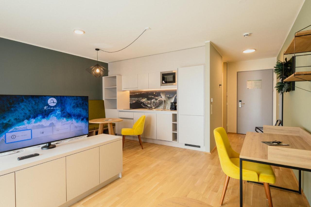 Budget Single Room,1119705105:JPEG