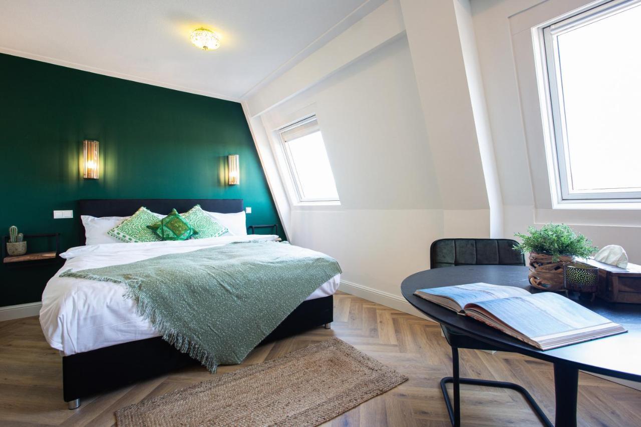 Deluxe Quadruple Room,1126802118:JPEG
