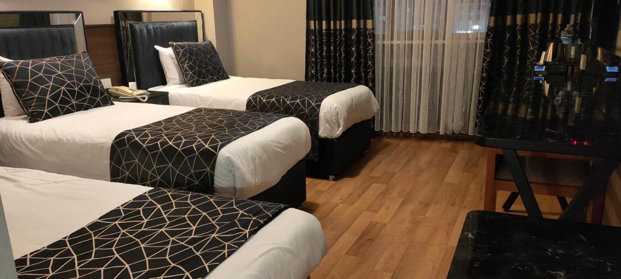 Dreibettzimmer