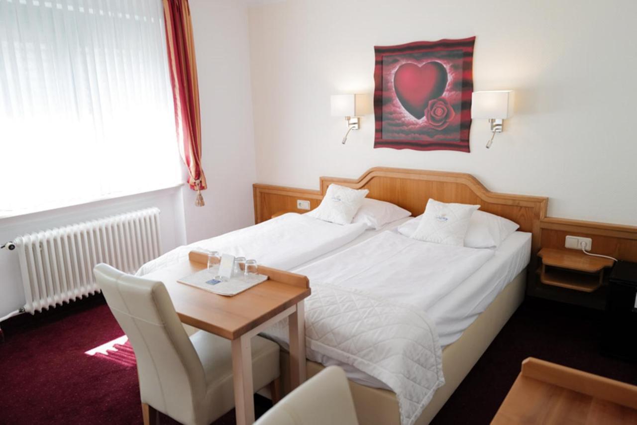 Classic Dreibettzimmer