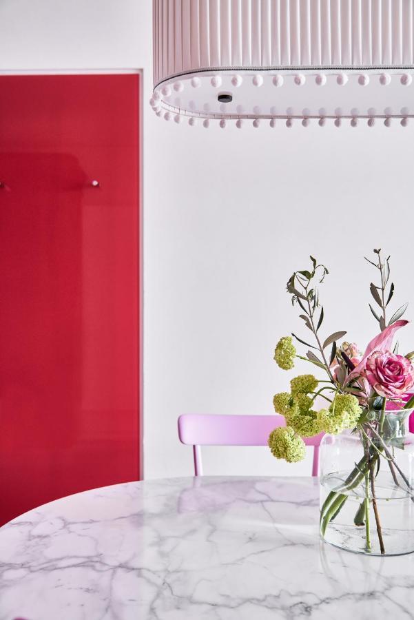 SIDE Suite (2 Adults),1439607553:JPEG