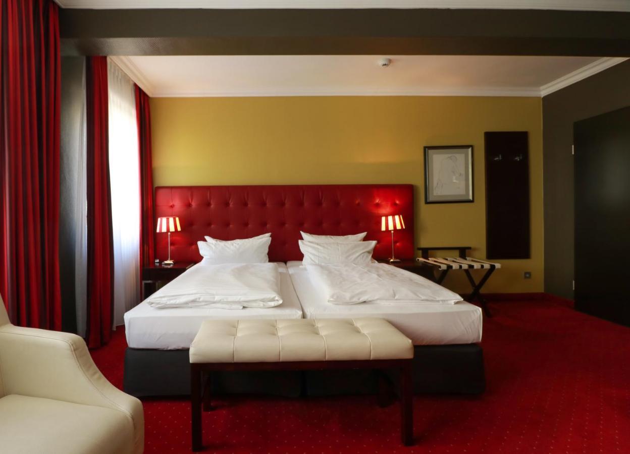 Superior Room,1219189822:JPEG