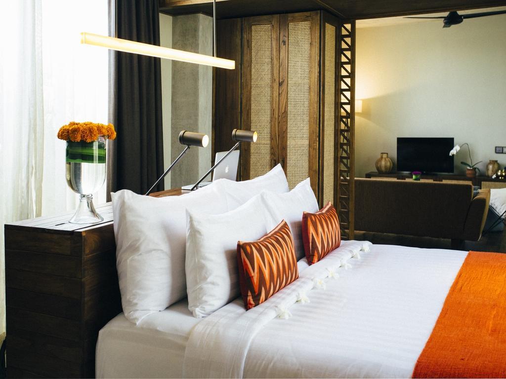 Suite Canopy