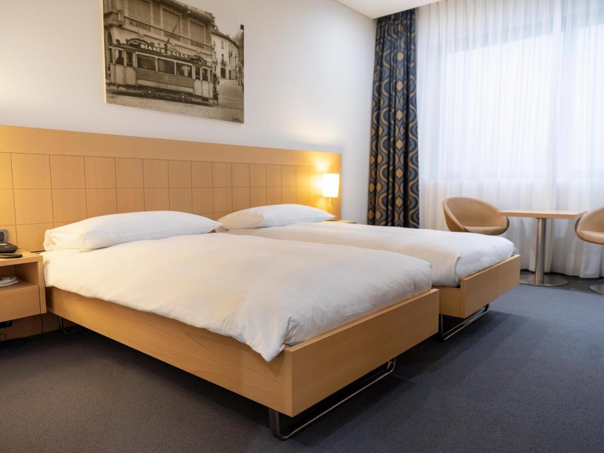 Classic Quadruple Room,1266474709:JPEG