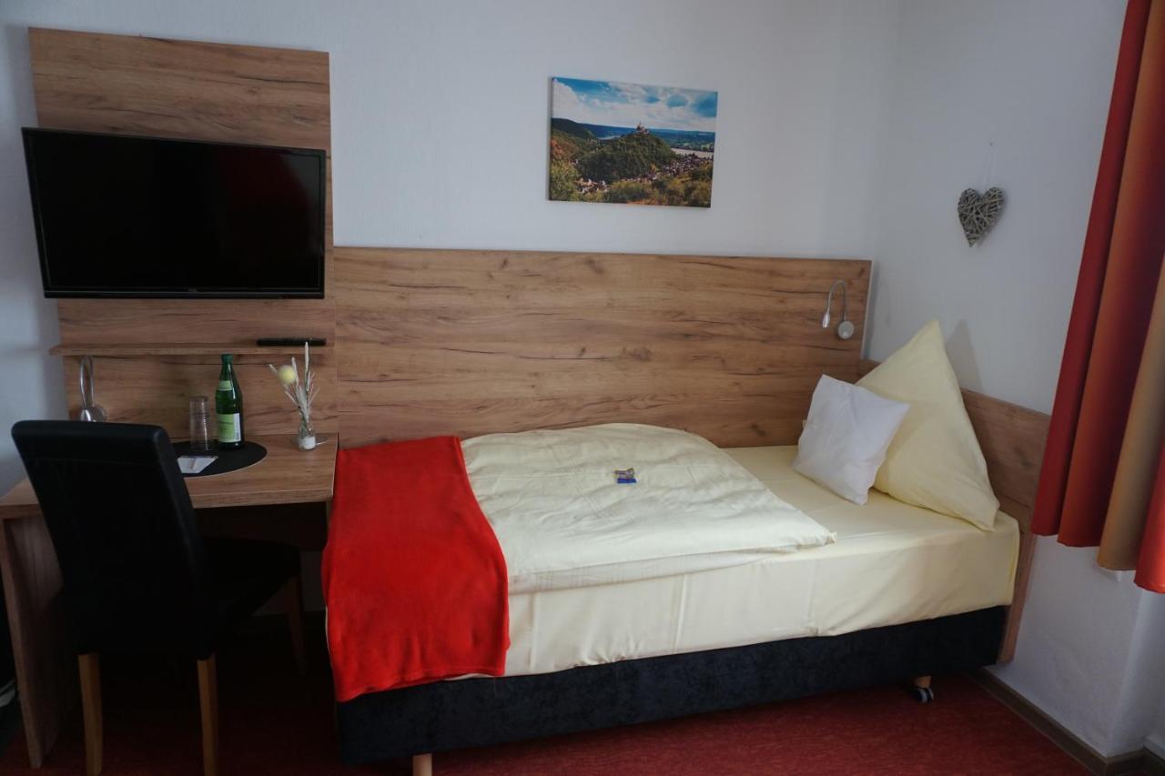 Twin Room with Shared Bathroom