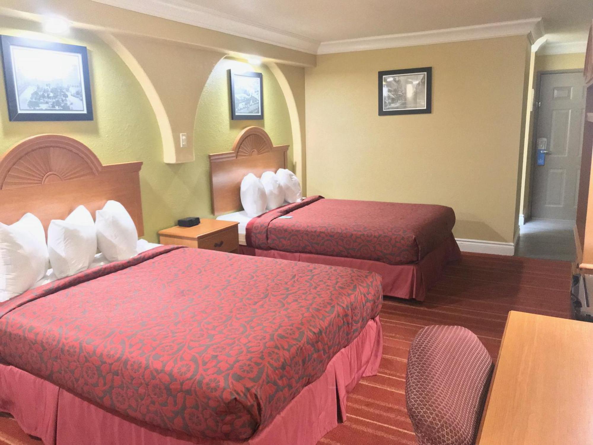 NQQ1 Zimmer mit 2 Queensize-Betten - Nichtraucher