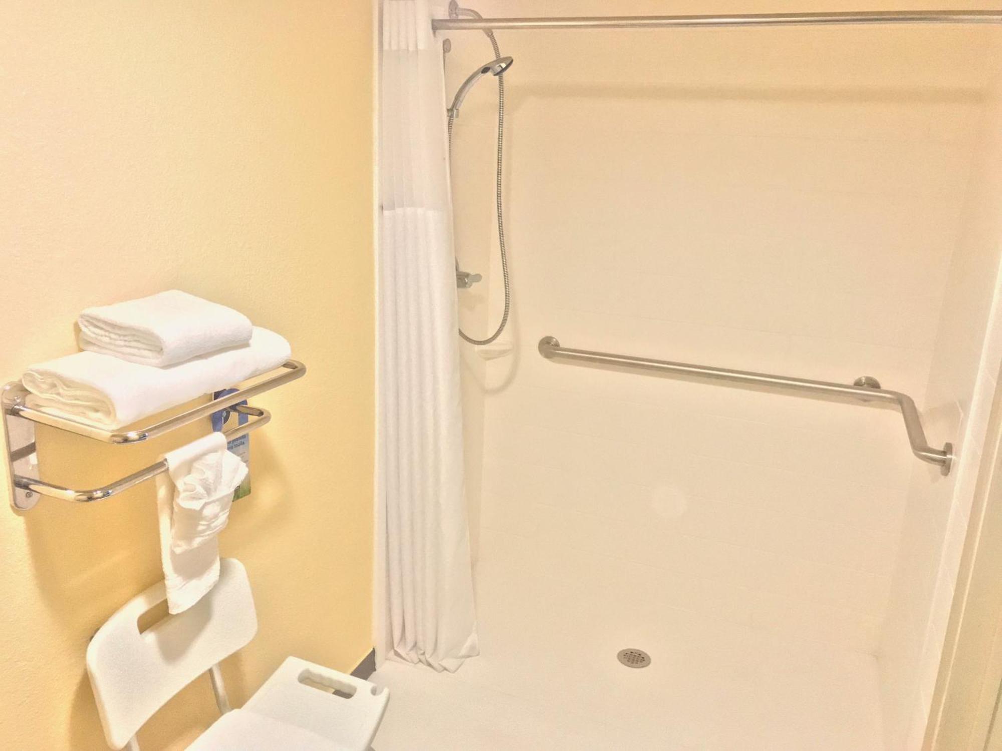 Zimmer NK1 mit Kingsize-Bett - Nichtraucher