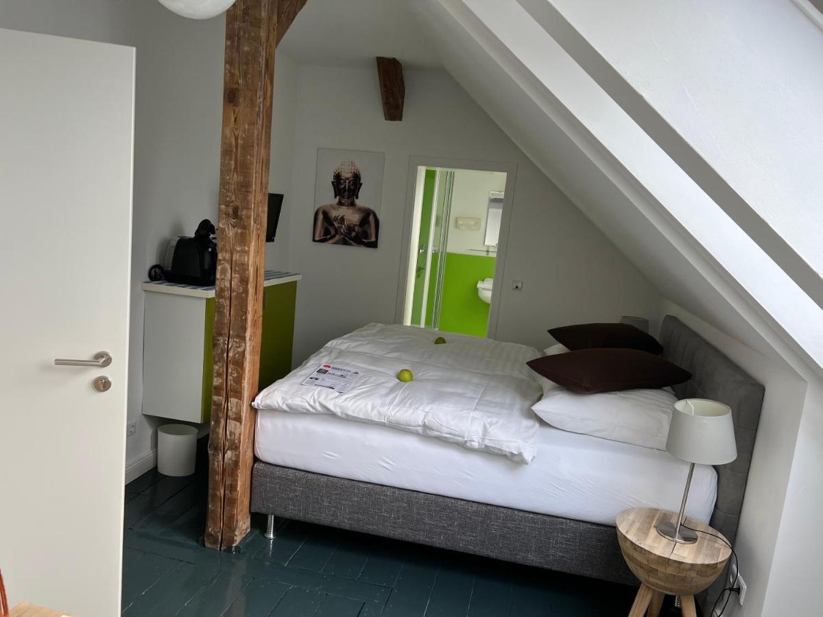 Double Room,855225527:JPEG