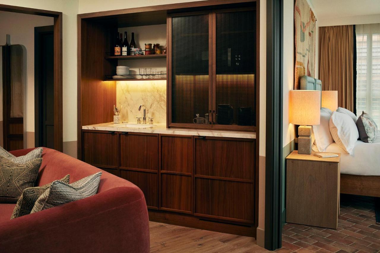 Homey Up - Family Room,1233679550:JPEG