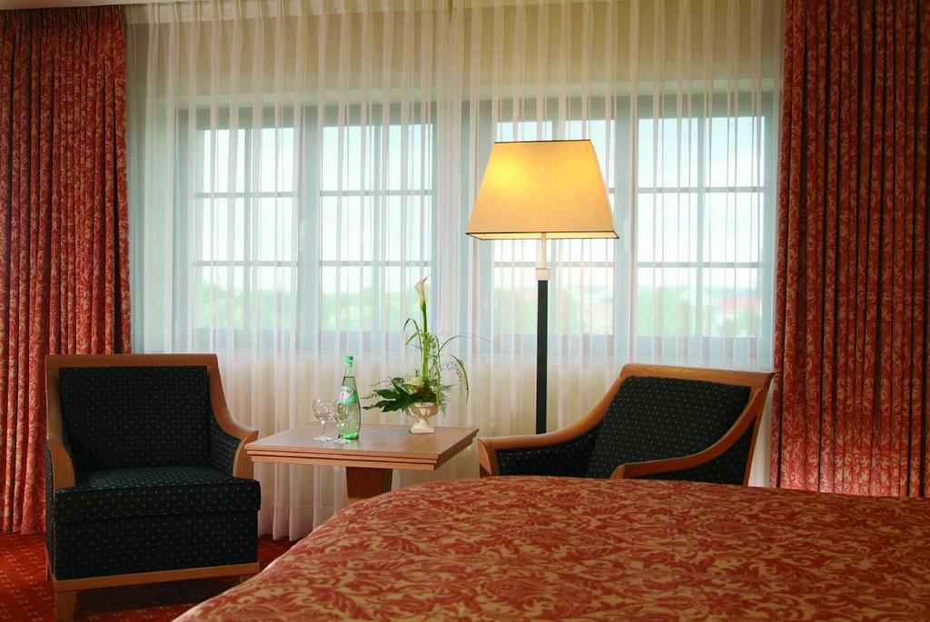 Classic Double Room,1212075550:JPEG
