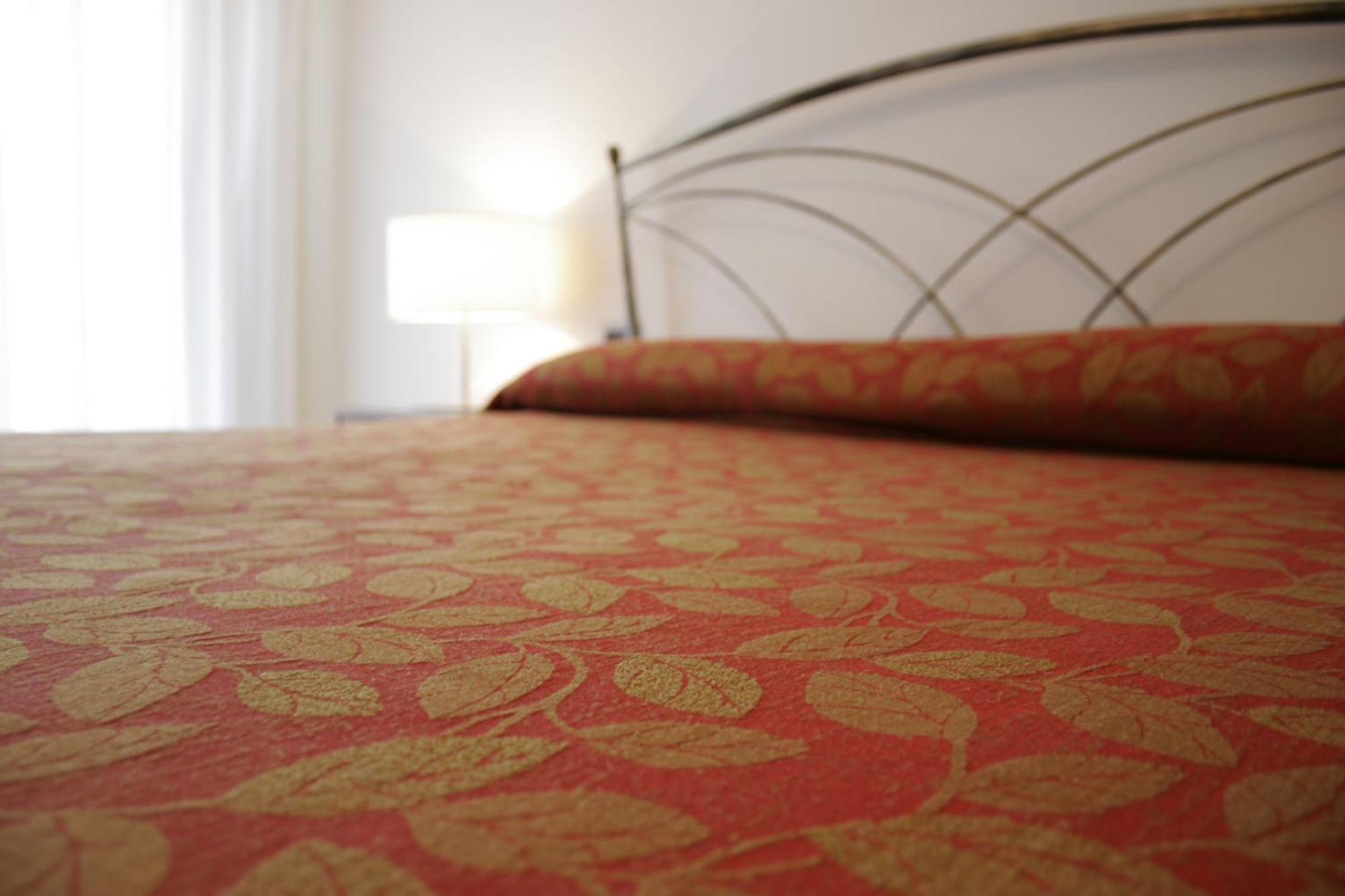 Single Room,1565537782:JPEG