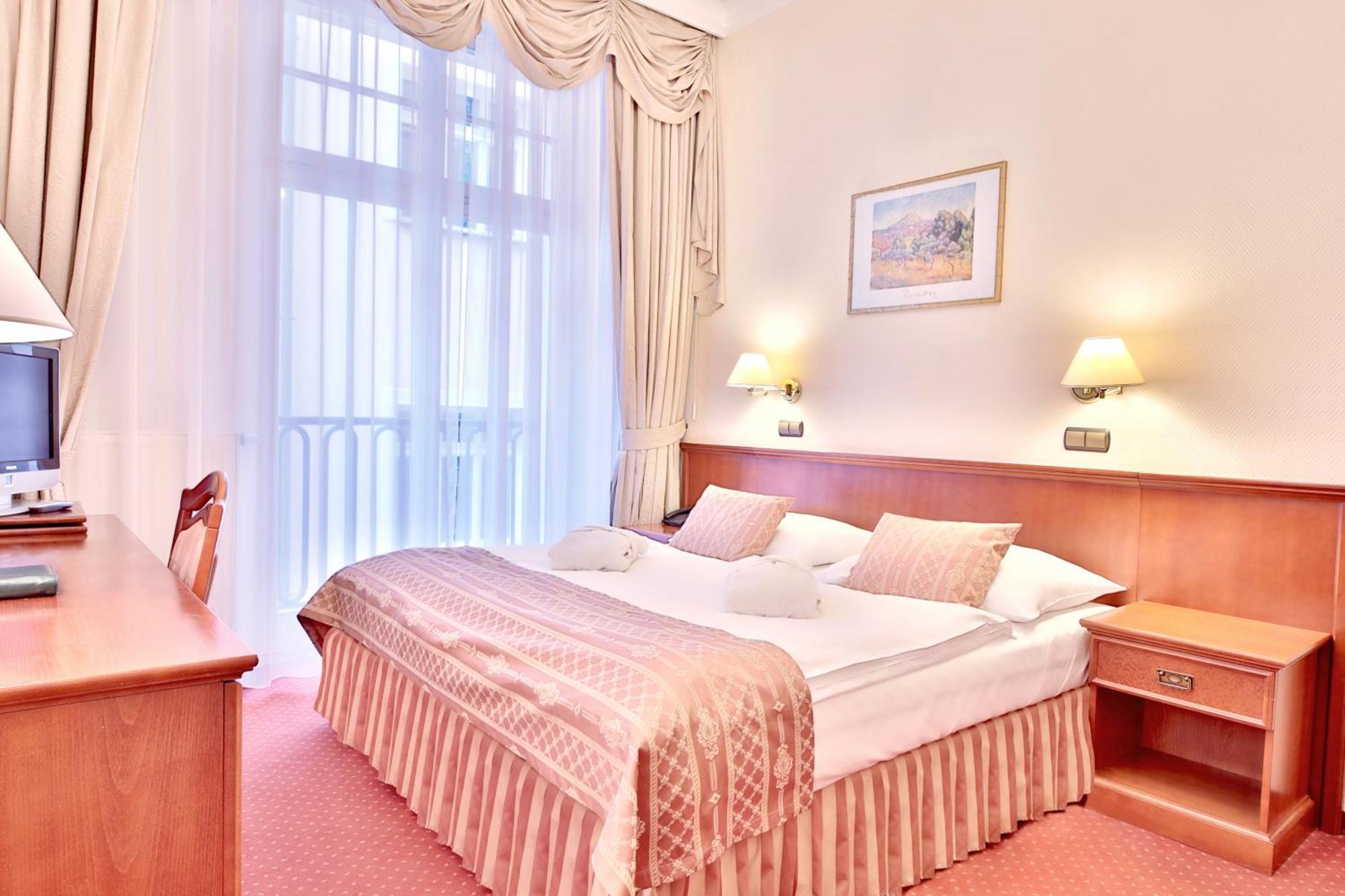 Special Offer - Superior Double or Twin Room with Romantic Package,1281668956:JPEG