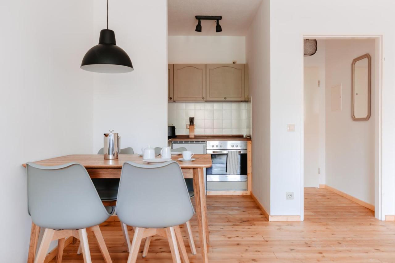 Standard Apartment,1297311862:JPEG