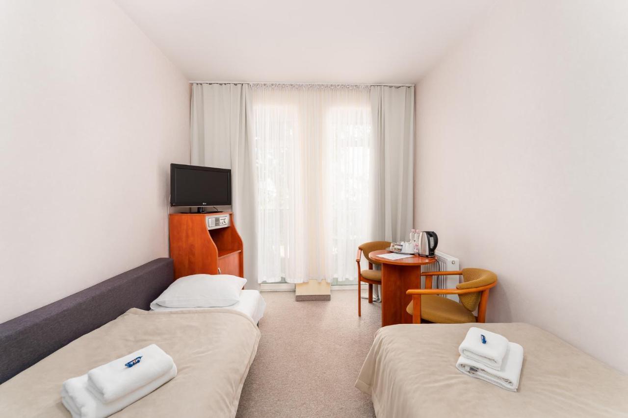 Single Room with Balcony,1301474029:JPEG