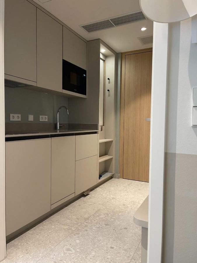 Studio,1314099763:JPEG