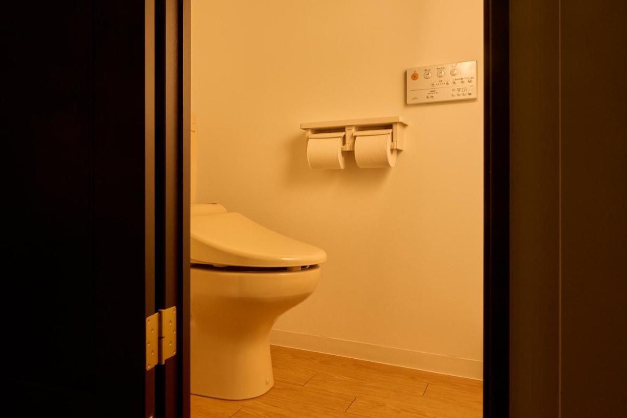 Suite,743060335:JPEG
