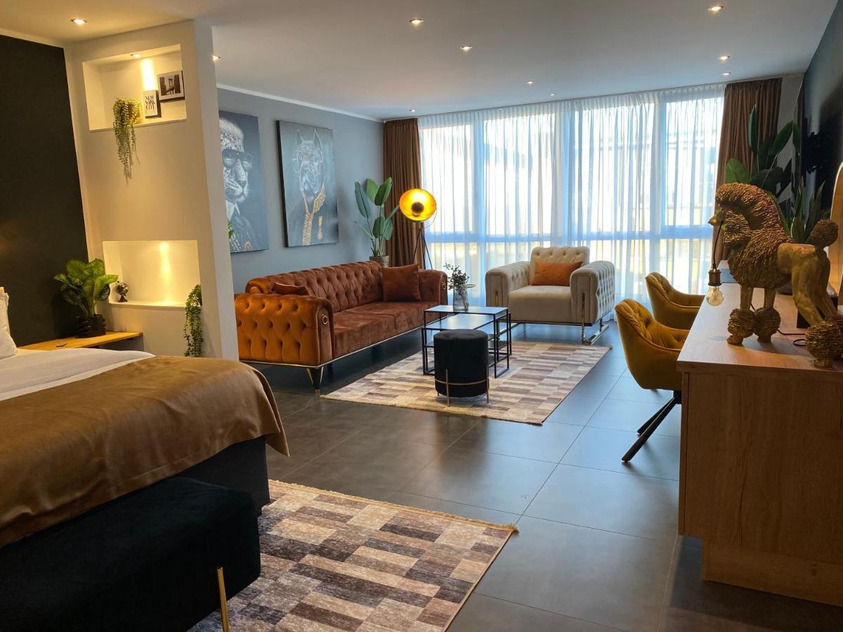 Deluxe Junior Suite