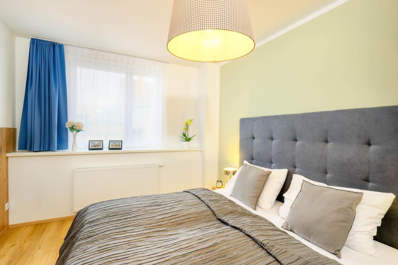 2-Bedroom Suite Balcony Air Condition
