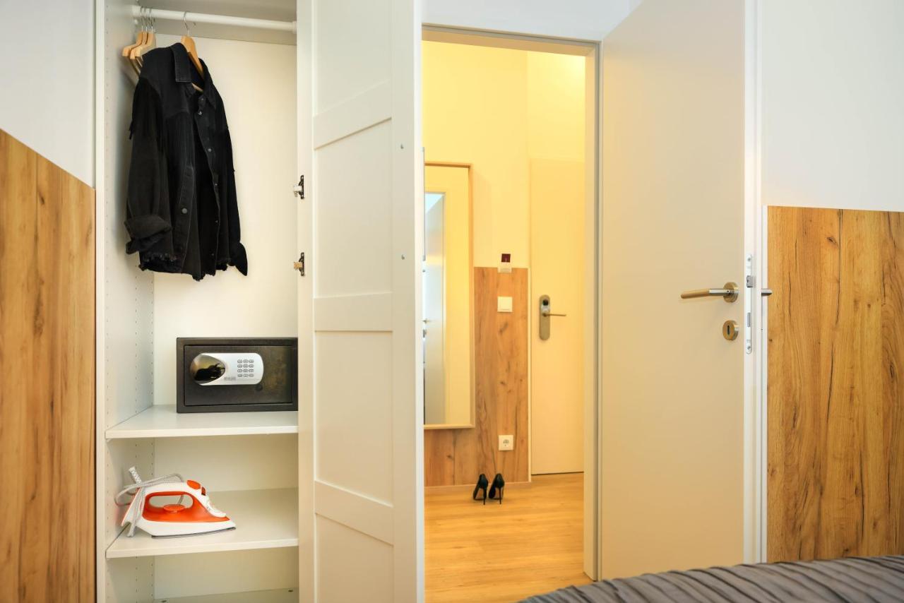 1-Bedroom Suite Balcony Air Condition