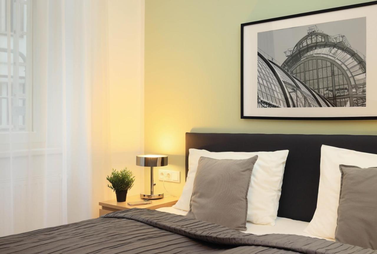 1-Bedroom Suite Balcony Air Condition