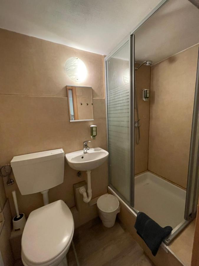 Twin Room with Private Bathroom