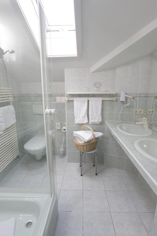 Two-Bedroom Apartment,139174440:JPEG