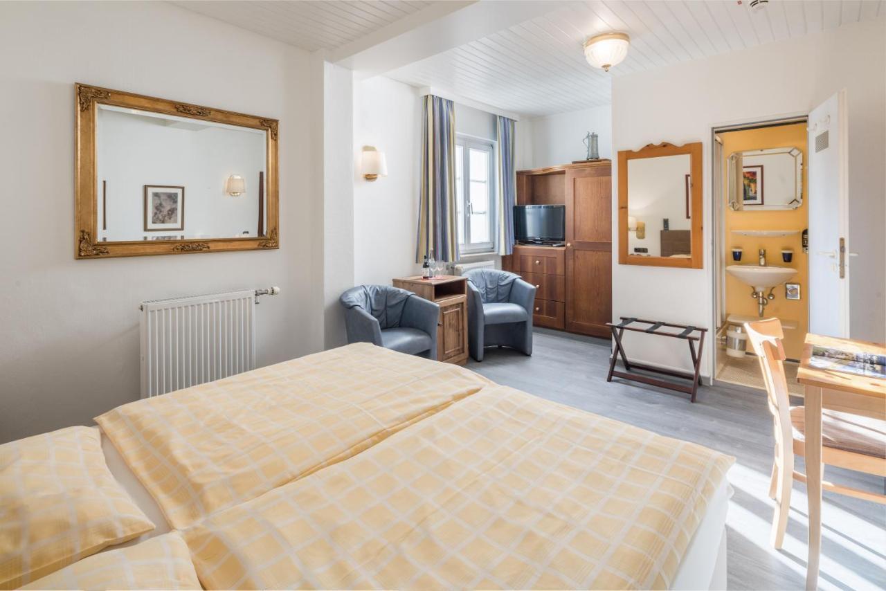 Standard Double Room,1397109704:JPEG