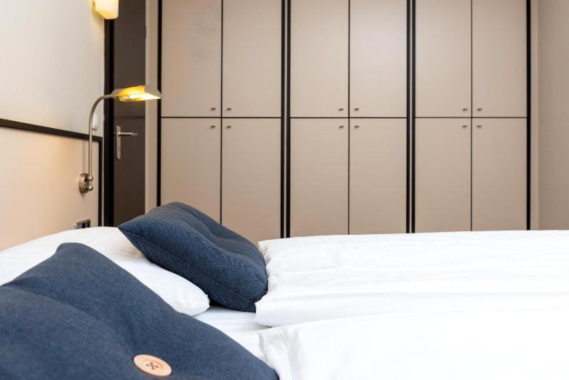 Suite,1457991253:JPEG