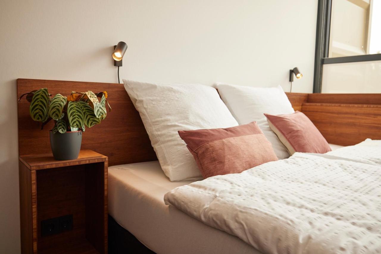 Standard Zimmer mit Kingsize-Bett