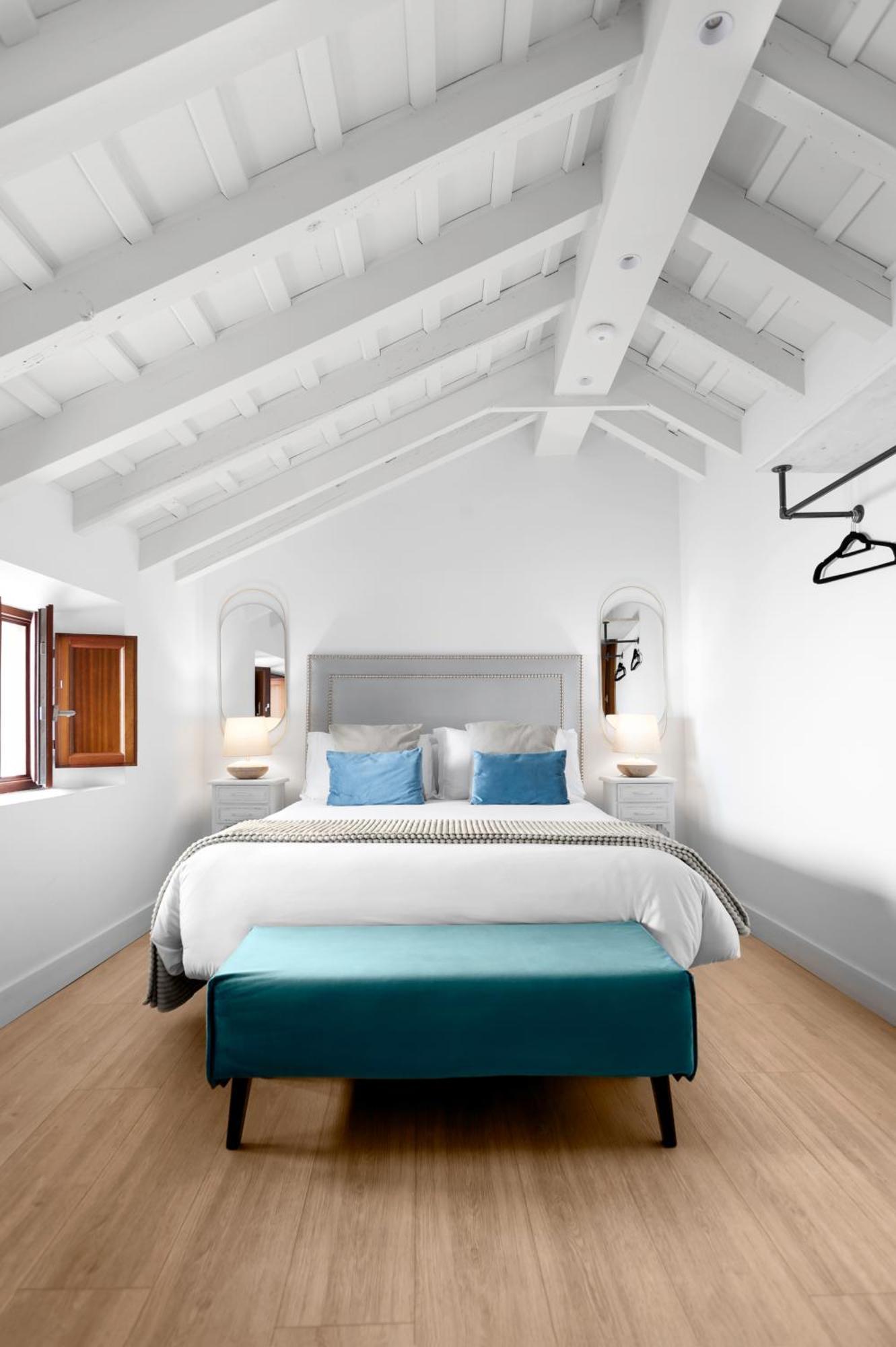 Standard Double Room,1499693068:JPEG