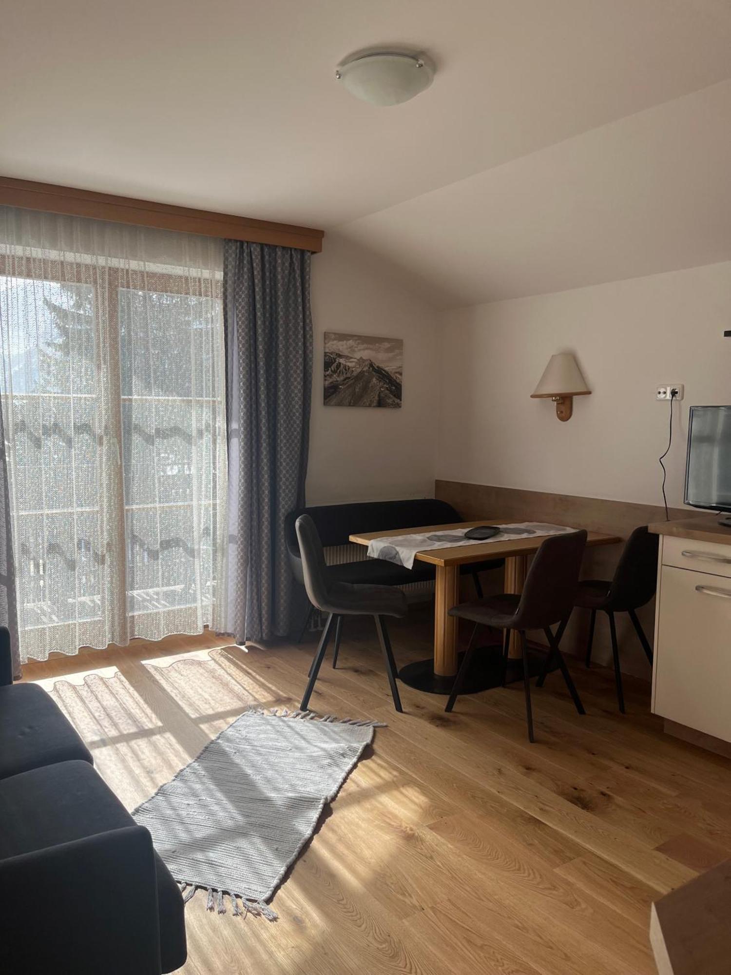 Apartment mit 1 Schlafzimmer und Dusche