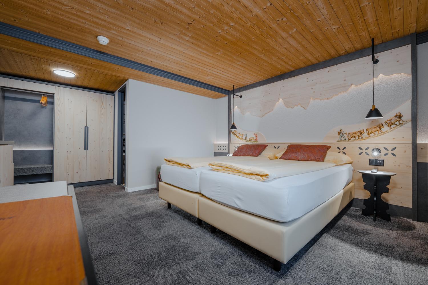 Superior Double Room with Eiger View,1532527801:JPEG