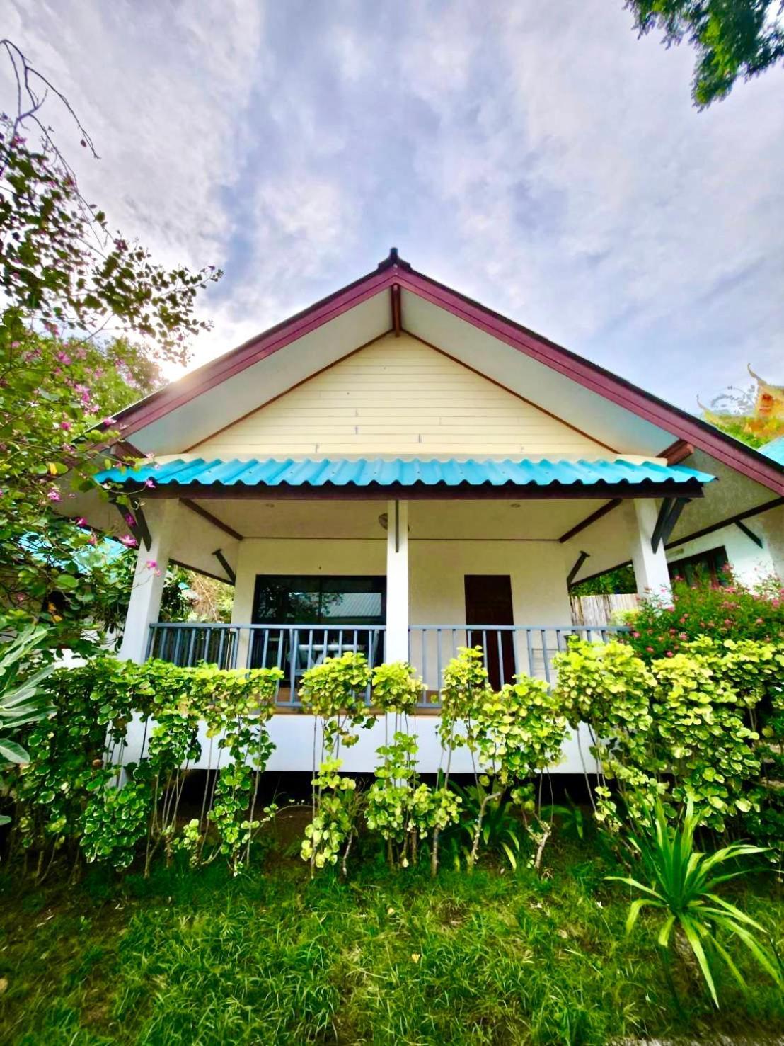Bungalow,1540772914:JPEG