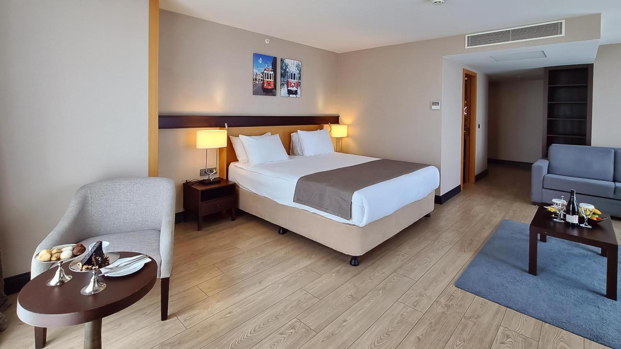 Standard Room,1546634440:JPEG
