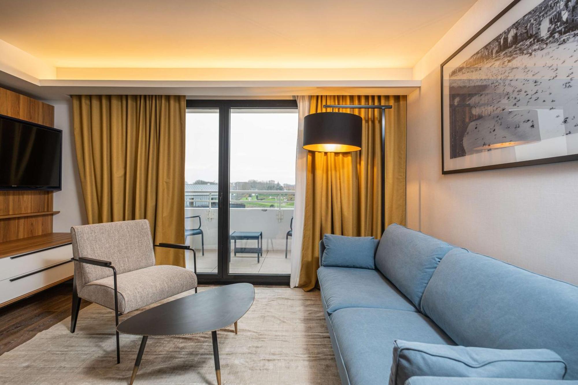 Suite mit Balkon und Stadtblick