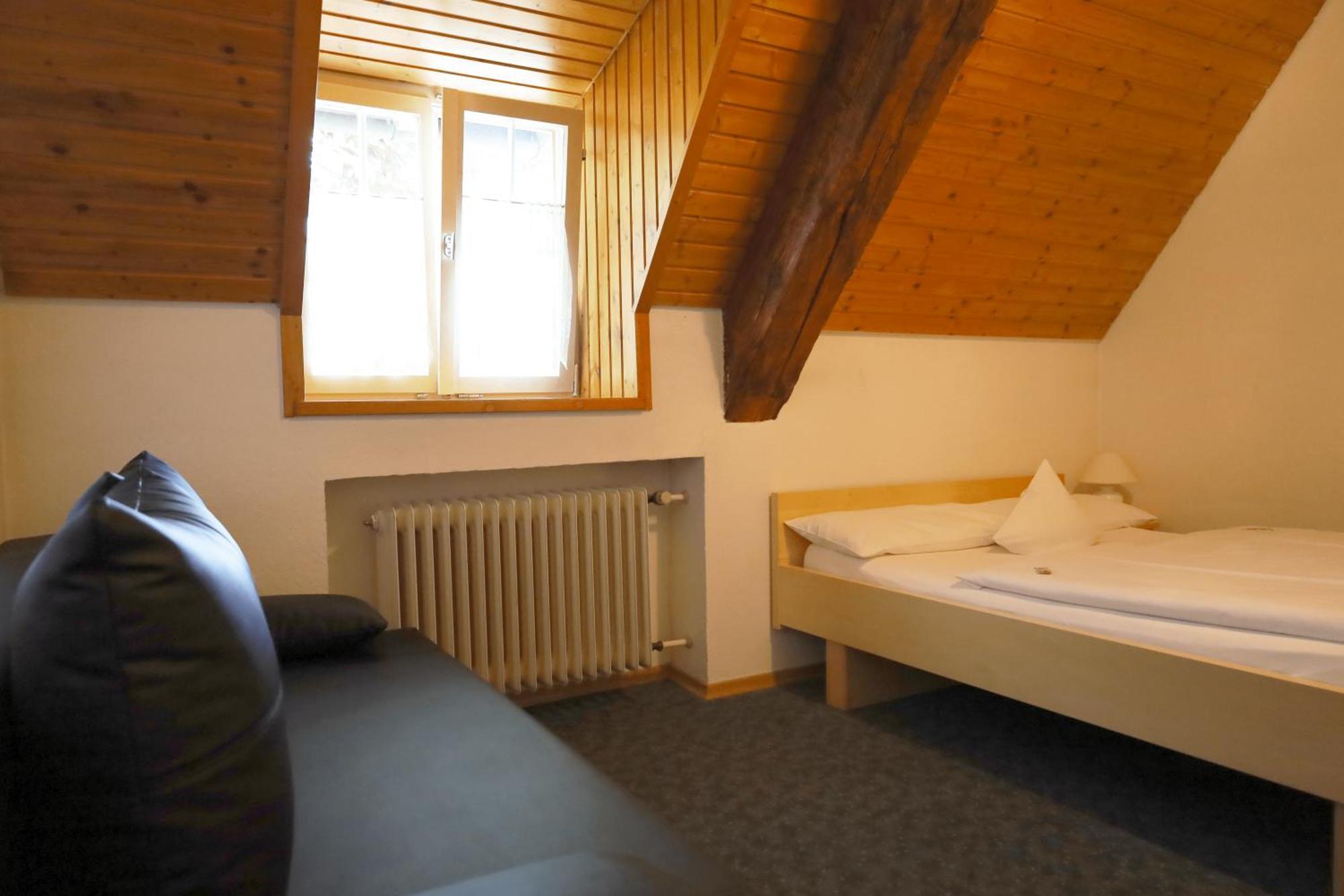 Family Room,1553536018:JPEG