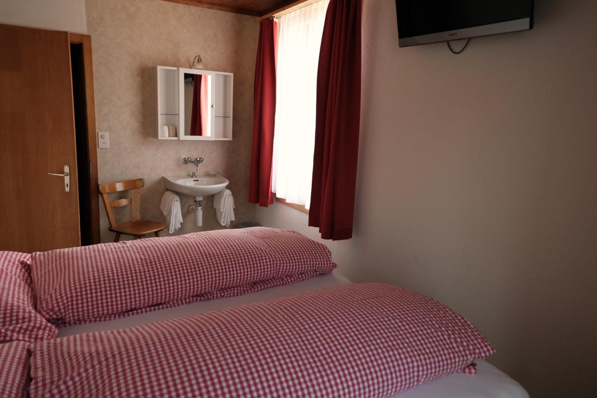 Doppelzimmer mit Gemeinschaftsbad