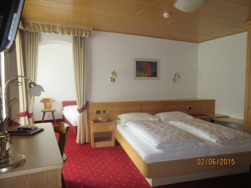 Double Room,463295514:JPEG