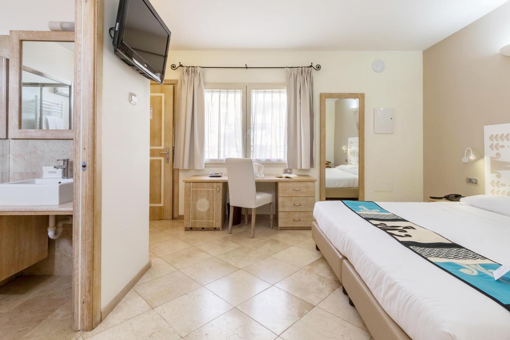 Double or Twin Room