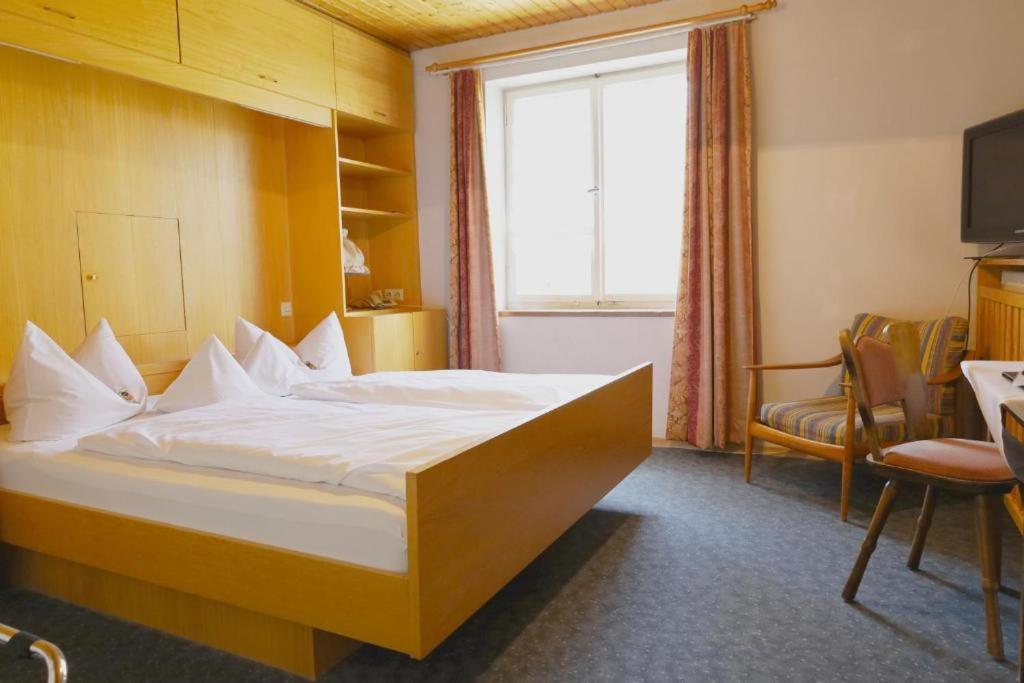 Budget Double Room,1601677994:JPEG