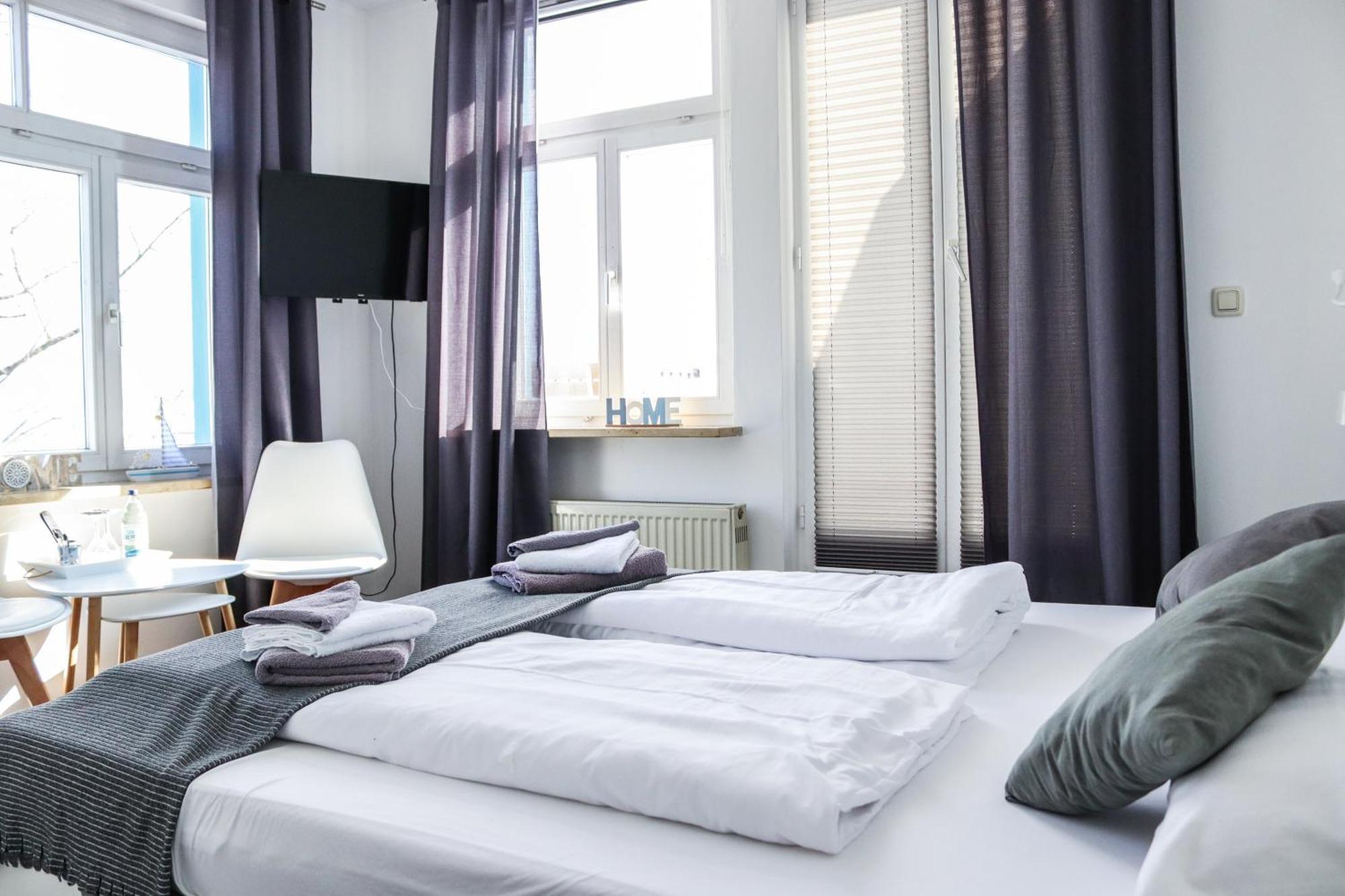 Doppelzimmer mit Balkon