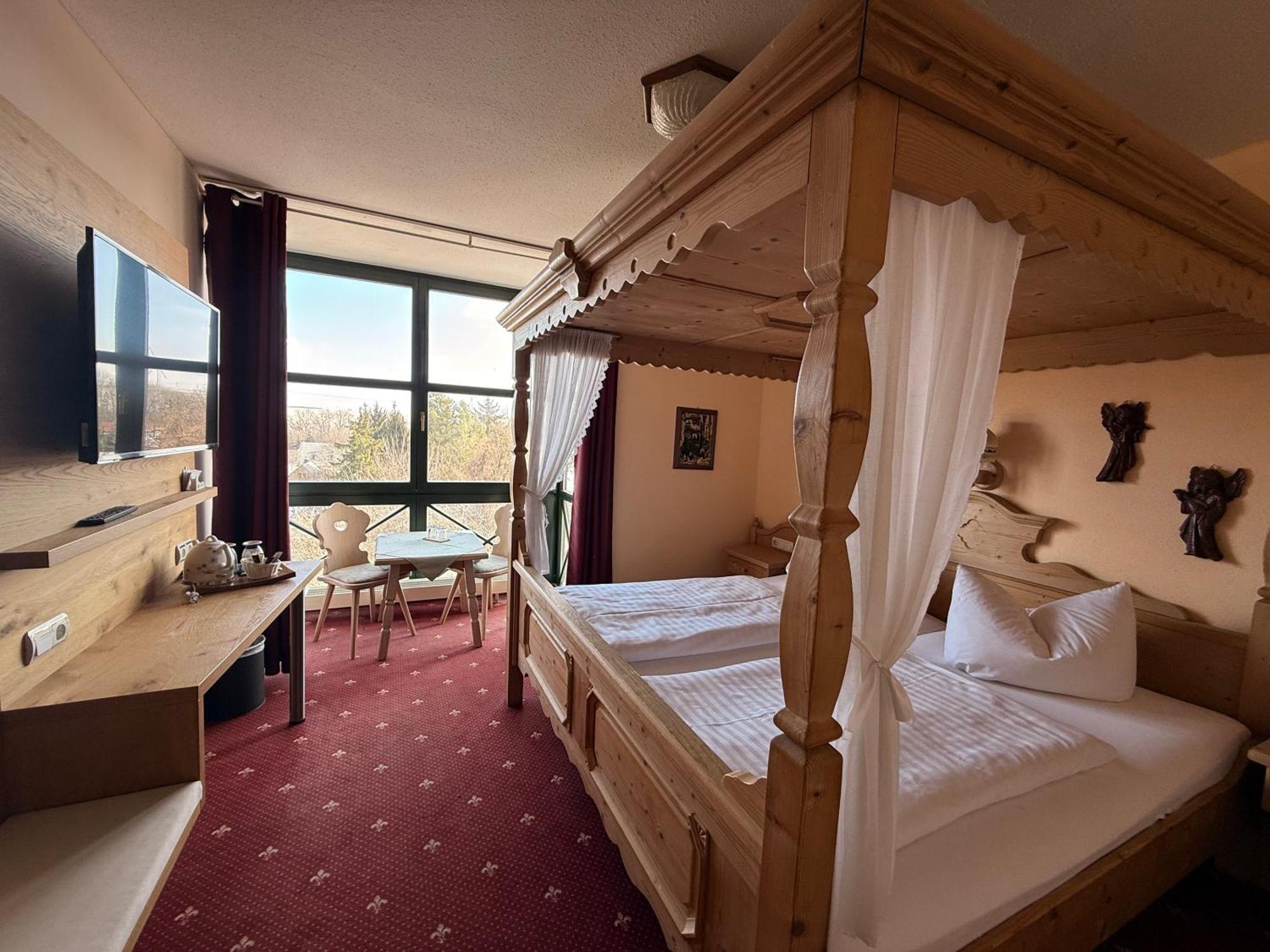 Superior Double Room,1648015590:JPEG