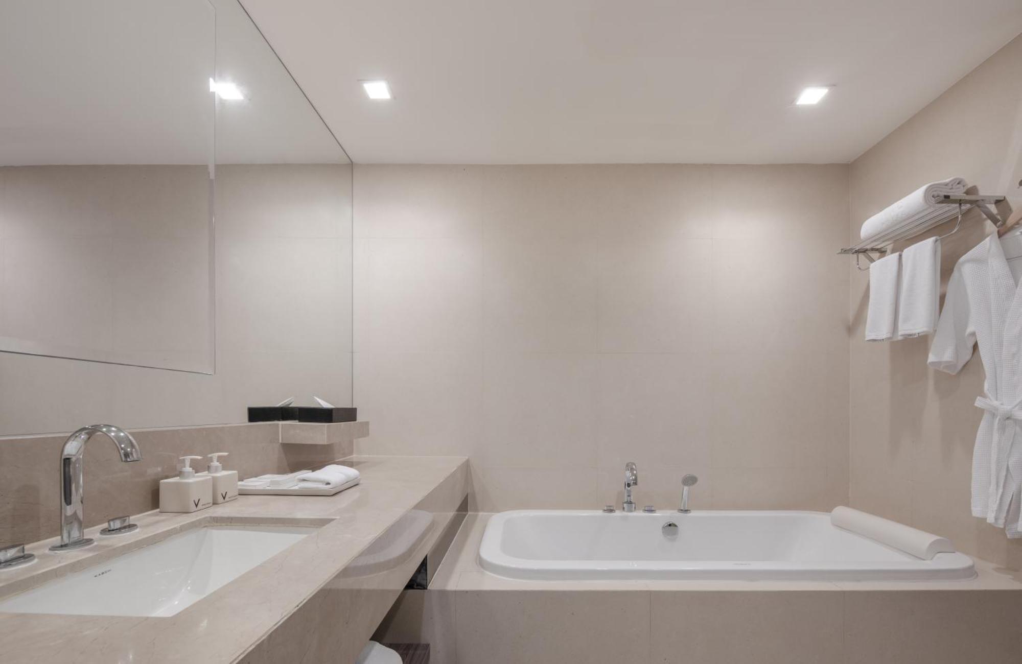 Duplex Suite mit 2 Schlafzimmern und Piano Club Privilege