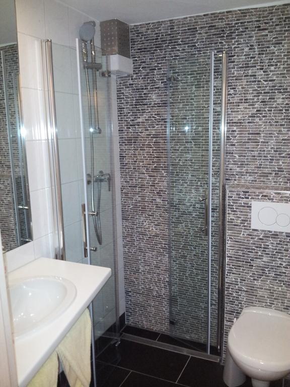 Single Room,1498480747:JPEG