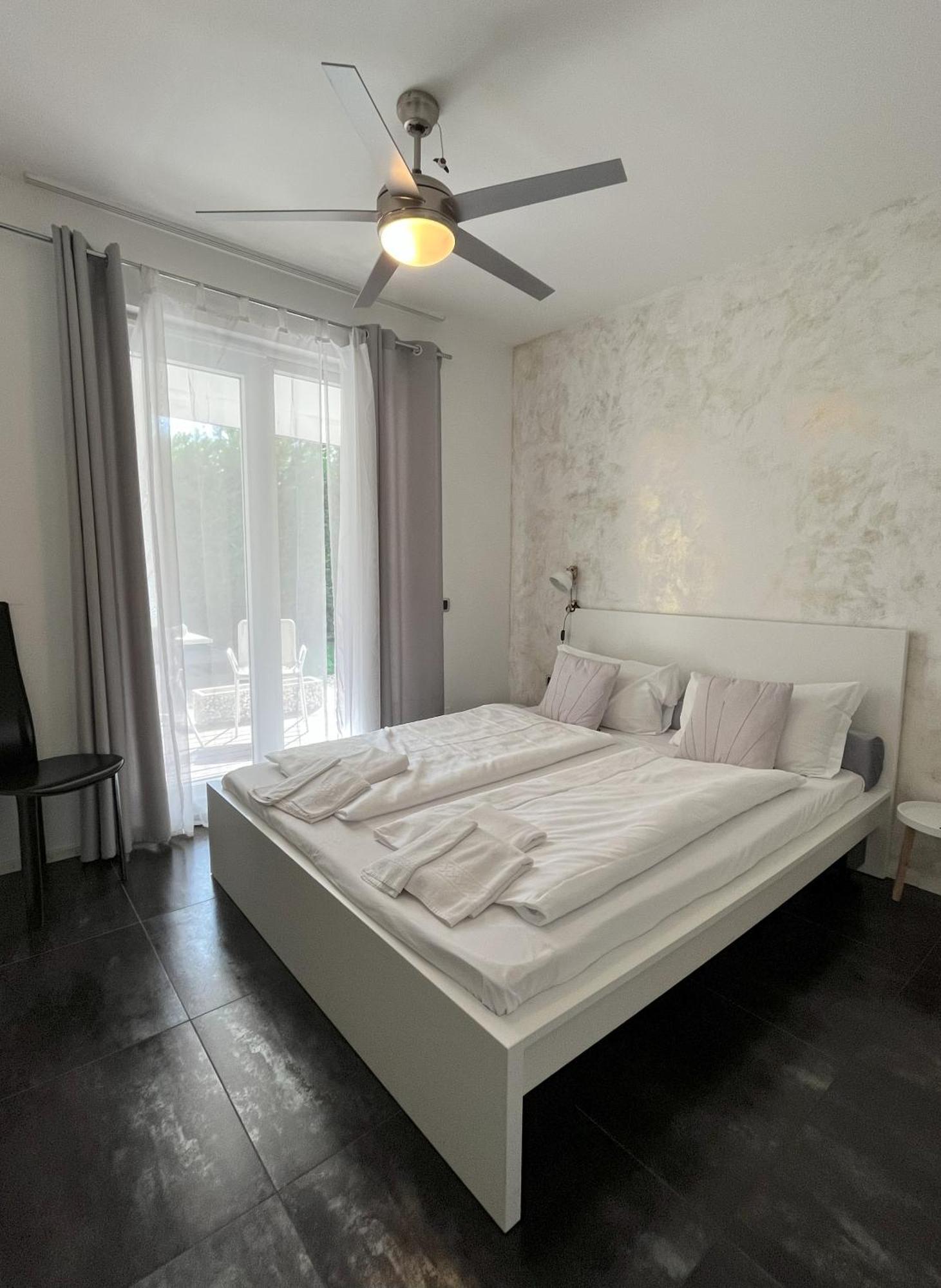 Budget Double Room,1661119953:JPEG